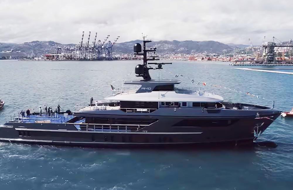 Sanlorenzo Launches Second Unit Of The Superyacht 500exp In La Spezia Simpson Marine