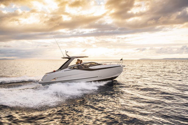 Fairline F Line 33