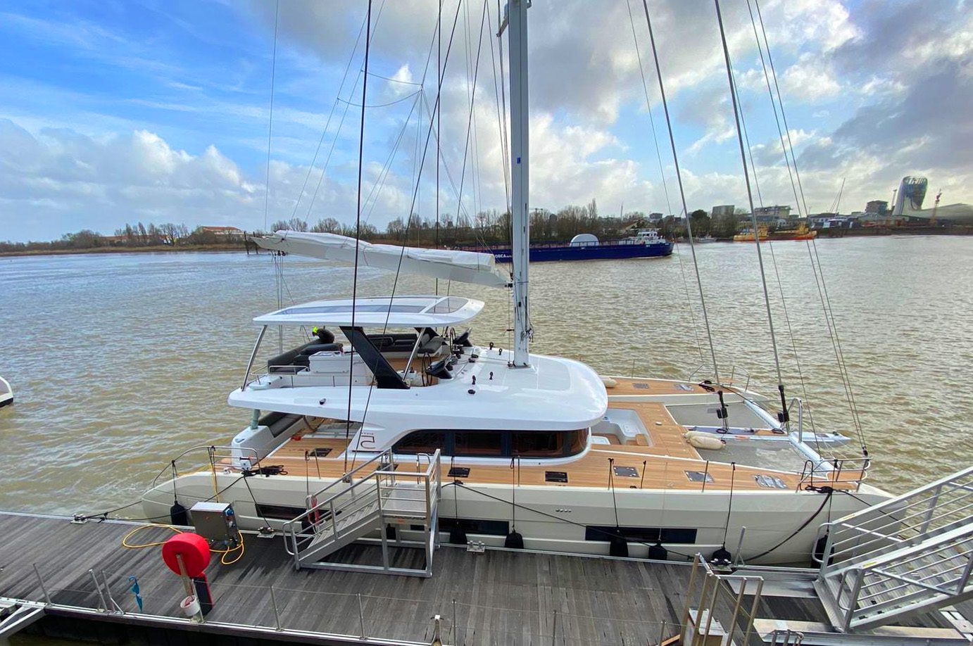 lagoon catamarans bordeaux