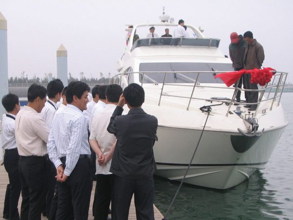 First Azimut – An Azimut 62 – 出售給中國大陸