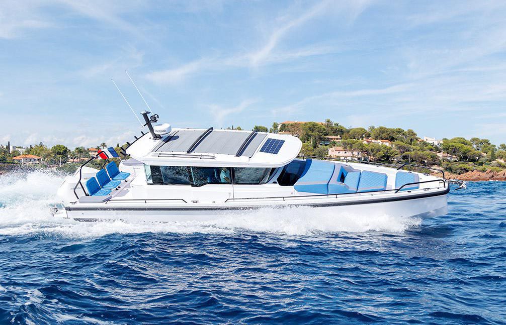 Simpson Marine - Axopar 37 XC Cross Cabin