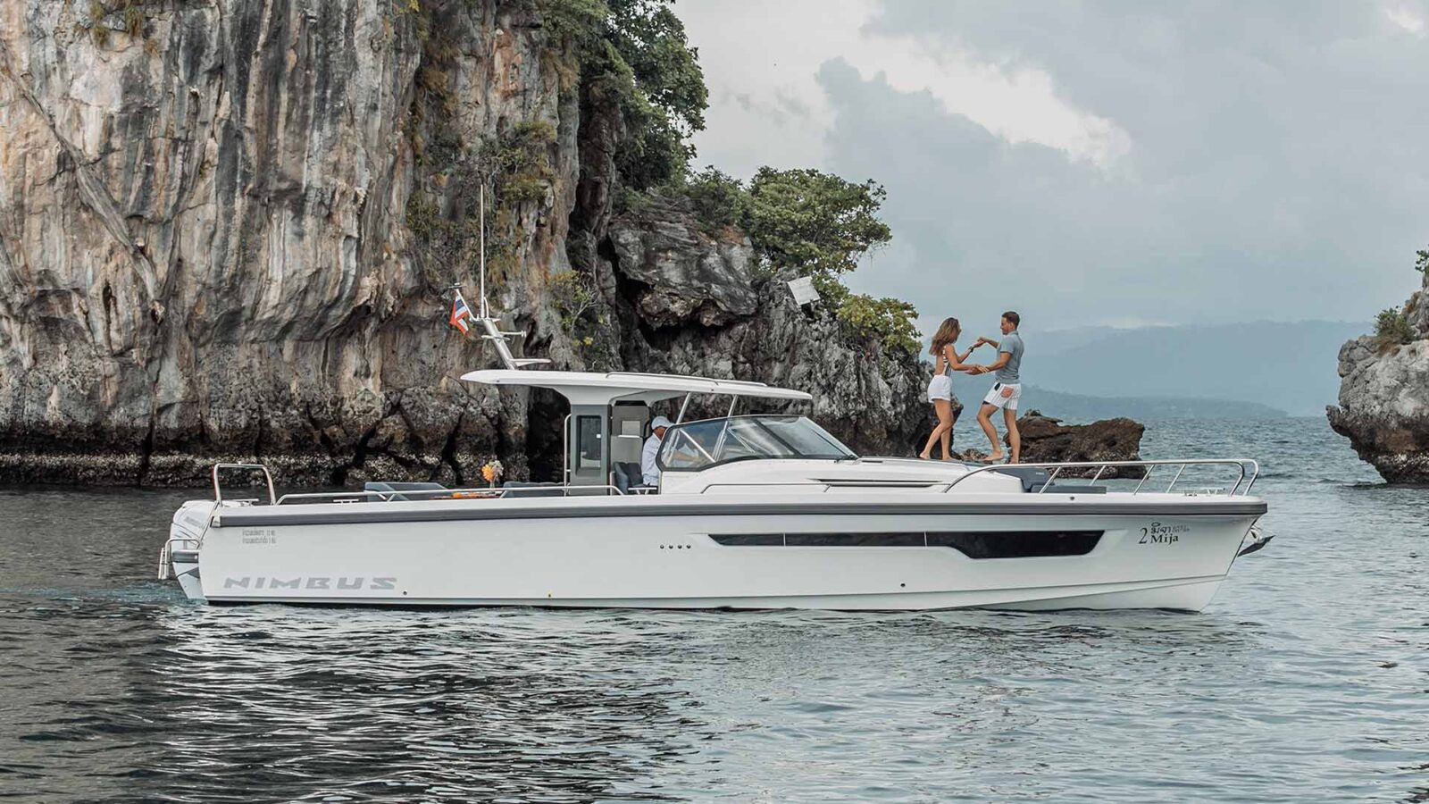 Simpson Marine - Nimbus T11