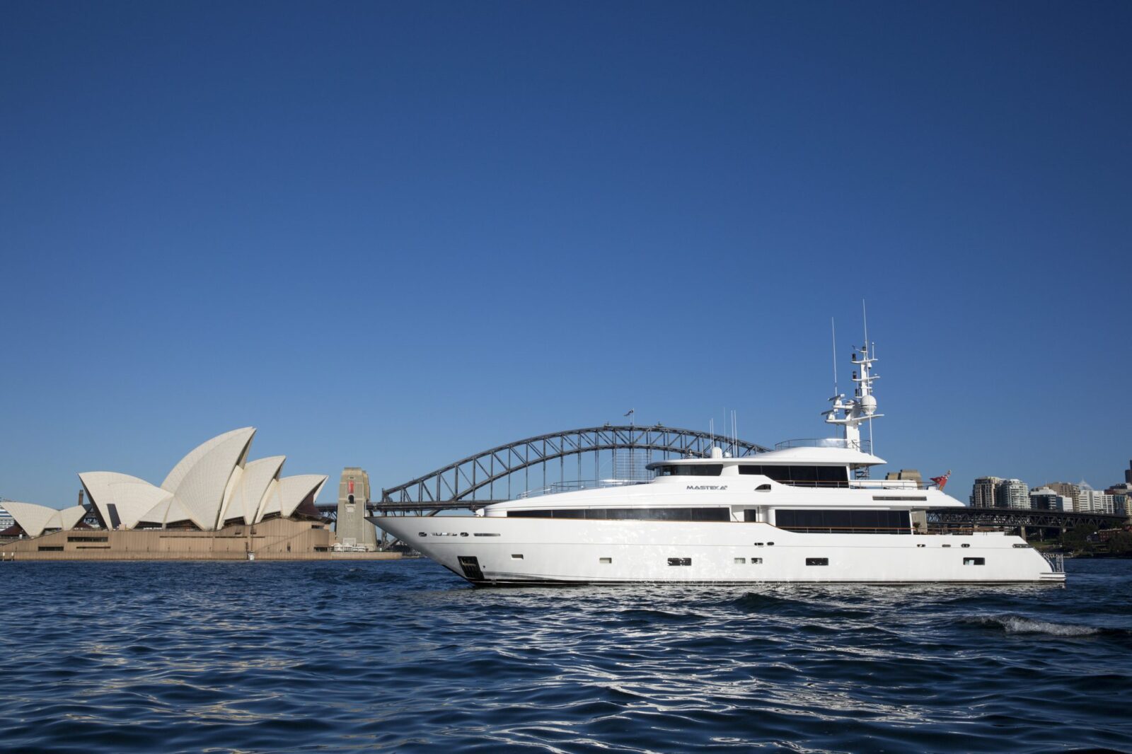 Simpson Marine - MASTEKA 2
