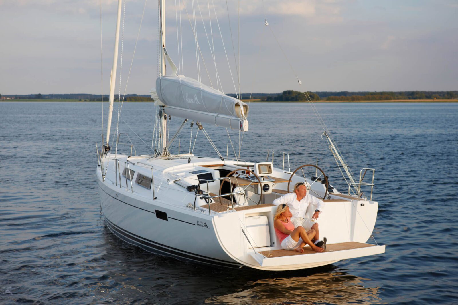 Simpson Marine - Hanse 385